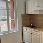La Petite Maison Pres De La *