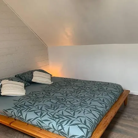 La Petite Maison Pres De La *